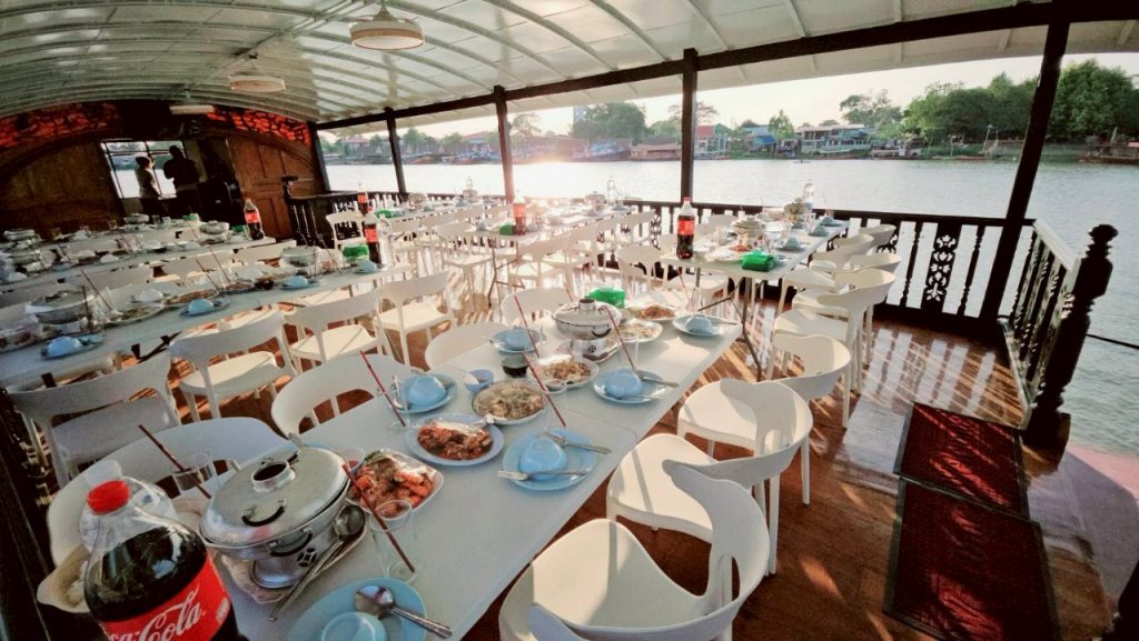 LINE_ALBUM_เรือขนาดใหญ่ 40ท่าน_250522_10