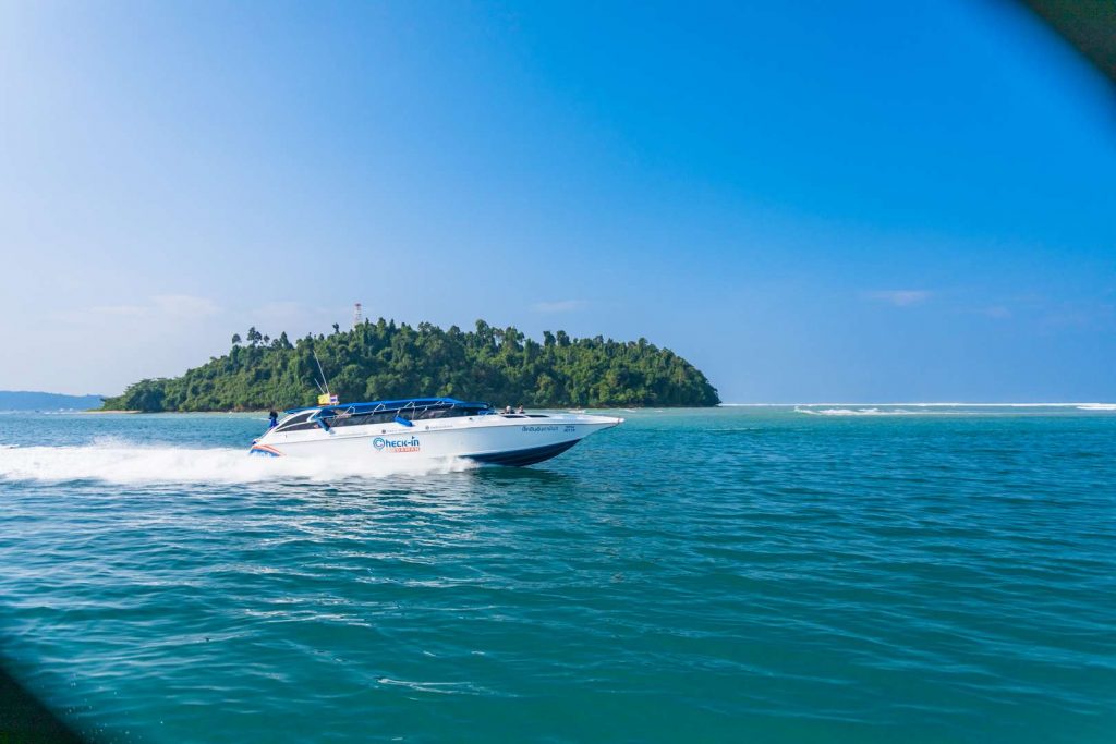 Check-in Andaman-speed boat-1