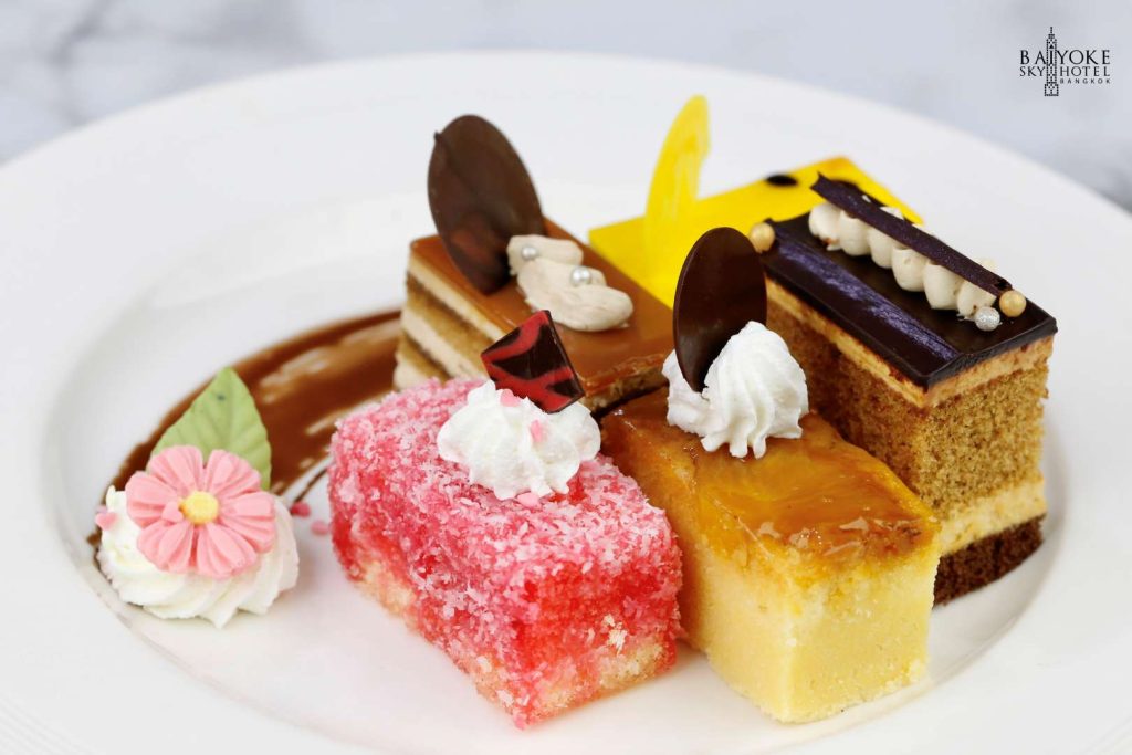 Lunch 79th Floor_Baiyoke Sky Hotel 15