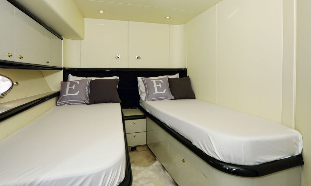 Sunseeker 64 - Interior 3