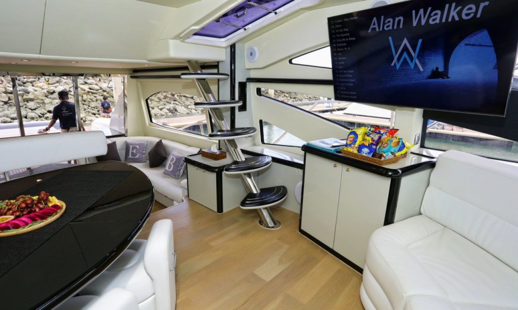 Sunseeker 64 - Interior 4