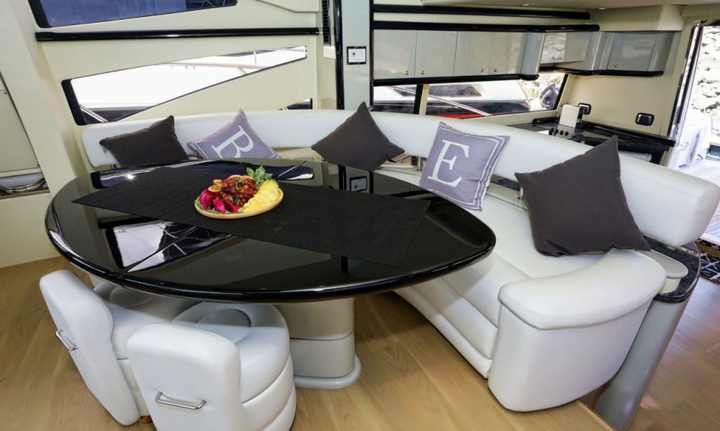 Sunseeker 64 - Interior 7