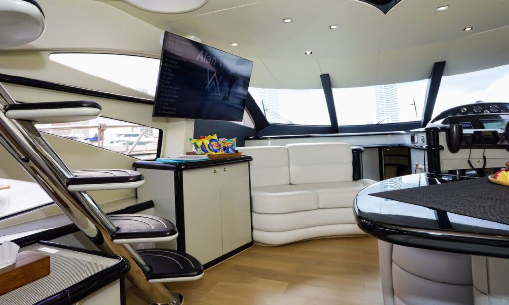 Sunseeker 64 - Interior 8