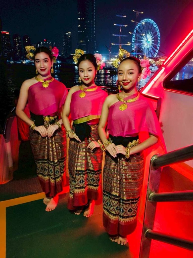 LINE_ALBUM_Rs.faraya_251023_17